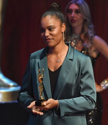 Der Star des Abends: Yemisi Ogunleye war beim SportAward Rhein-Neckar im Mannheimer Rosengarten eine gefragte Person.