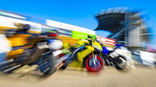 „Adrenalinrausch“ heißt dieses Werk und es ist ein typisches Beispiel für die ICM-Methode, bei der mit langen Verschlusszeiten und einer bewegten Kamera gearbeitet wird.