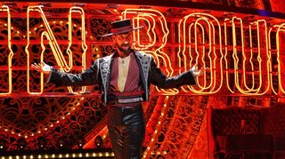Der gebürtige Mannheimer Massimo Sinató betritt ab 6. Dezember beim ATG-Musical „Moulin Rouge“ neues Parkett. Das Bühnenbild im Kölner Musical Dome findet der „Let’s Dance“-Star „sagenhaft“.