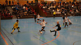 <p>Am 5. und 6. Januar wird es beim Ketscher Masters in der Neurotthalle wieder erstklassigen Jugendfußball geben.<br></p>