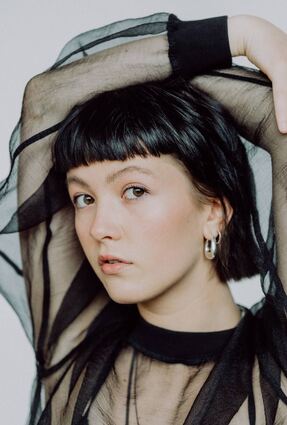 Findet es schön, über Musik die eigene Sicht auf die Welt zu teilen: Popakademie-Studentin Piya.