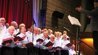 Der stimmgewaltige Männerchor der beiden Sängerbünde aus Oftersheim und Plankstadt.