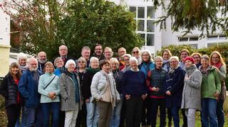 Der „DreiCant“-Chor wird in der Dreifaltigkeitskirche sein Jubiläumskonzert mit einer Zeitreise durch fünfhundert Lyrikjahre geben.