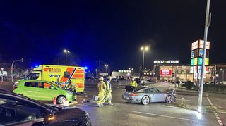 Zwei Verletzte bei Verkehrsunfall auf der Mannheimer Straße in Weinheim.