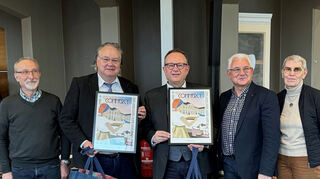 Halten die Verbindung am Laufen: Die Freundeskreis-Vorsitzenden Bernhard Maziers (v. l.) und Matthias Stier, die Bürgermeister Thomas Jakob-Lichtenberg und Jean-Philippe Vautrin sowie dessen Stellvertreterin Elise Thiriot.