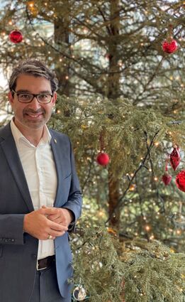 Der Grüne Landtagsabgeordnete lädt zum Lebendigen Adventskalender in den Innen-hof des Grünen Büros in der Mannheimer Straße ein.