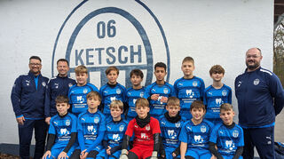 Die Trainer und die jungen Talente der D1-Junioren der Spvgg 06 sind schon voller Vorfreude auf das Ketscher Masters und haben sich für das Turnier einiges vorgenommen.