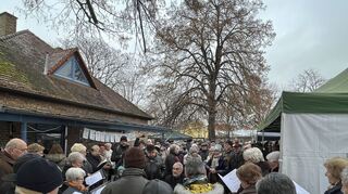 Beim Weihnachtsmarkt vom Heimat- und Kulturkreis im Museum und auf der „Alla-hopp“-Anlage ist immer sehr viel los. Auch die Musikbeiträge, wie auf diesem Archivbild, sind sehr beliebt.