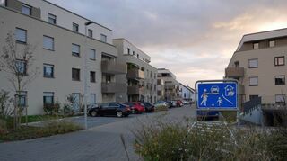 Das „Antoniusquartier“, dessen letzte Gebäude vor rund einem halben Jahr bezugsfertig geworden sind, grenzt an das künftige Neubaugebiet „Westende“. Hier wurde ein Teil für den sozialen Wohnungsbau eingeplant.