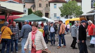 Der im Frühjahr ins Leben gerufene Feierabendmarkt erfreut sich großer Beliebtheit und wird mit Sicherheit im kommenden Jahr fortgesetzt. Ob dann alle Betreiber wie gewohnt an Bord sind, wird sich zeigen.