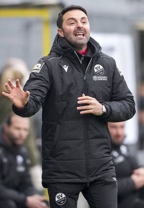 Sreto Ristic gastiert bei Fortuna Köln – und äußert sich nicht wirklich zur Trennung des SV Sandhausen von Matthias Umhof.