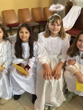 Vier kleine Engel: (v. l.) Luna, Soraya, Lea und Vanessa.