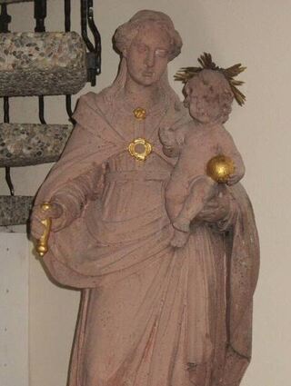 Die Marienstatue vom früheren „Adler“ steht vorerst in der Kirche St. Kilian.