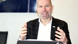 Seite seinem Amtsantritt 2022 ist der Ketscher Bürgermeister Timo Wangler dabei, die Finanzen der Enderlegemeinde zu sanieren