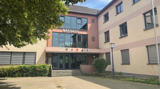 Das Rathaus in Eppelheim bekommt voraussichtlich ab Mai einen neuen Chef. Bürgermeisterin Patricia Rebmann ist seit Februar nicht mehr im Amt.