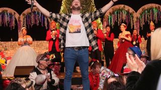 Stimmung und Gesang mit Claudio Glässer.