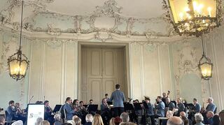 Mehrere Vertreter des Musikvereins 1929 Ketsch waren beim offiziellen Festakt der Stadtkapelle Schwetzingen im Mozartsaal des Schwetzinger Schlosses anwesend.