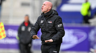 Das Duell im Tabellenkeller birgt schon rein sportlich jede Menge Brisanz. Deshalb ist Osnabrücks Trainer Marco Antwerpen zumindest nach außen um Deeskalation bemüht. „Ich hake Sachen relativ schnell ab“, will sich der 53-Jährige ganz auf seine neue Aufgabe konzentrieren.