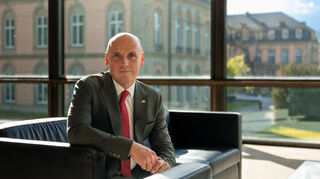 SPD-Landtagsabgeordneter Daniel Born kämpft für den Erhalt der Schwetzinger Notfallpraxis.