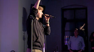 Der Hockenheimer Tobias Ernst ist Frontmann der Band "Revived", bei "Session reloaded" beweist er cool Stimme.