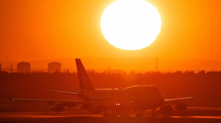 In Frankfurt wird der Flughafen bestreikt und fast alle Verbindungen fallen aus.