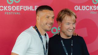 Das Kölsche Erfolgsduo: Lukas Podolski und Markus Krampe kommen im September bereits zum dritten Mal mit dem Glücksgefühle Festival nach Hockenheim.