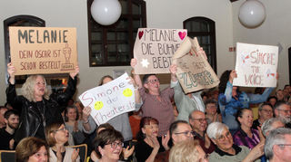 Die Fans der Kleinen Bühne sind begeistert.