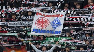 Schon seit vielen Jahren besteht zwischen den organisierten Fans von Eintracht Frankfurt und des SV Waldhof eine Freundschaft.