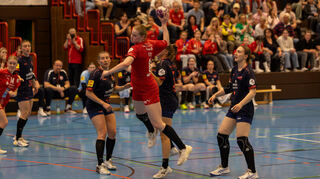 In der 2. Handball-Bundesliga der Frauen geht es für Kurpfalz Bären zu Abstiegskonkurrent Lintfort. Mit dabei ist Lena Stitzel.