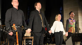 von links: Davis Plüss, Clemens Bittlinger, Bettina Alms und David Kandert.