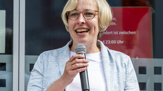 Speyers Oberbürgermeisterin Stefanie Seiler (SPD) will sich dafür einsetzen, dass der abgesagte Umzug zum Brezelfest doch noch stattfinden kann.