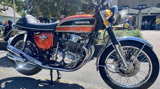 Auch klassische Motorräder wie diese Honda 750 sind beim Oldtimertreffen in Ketsch dabei.