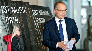 Michael Gassmann, neuer Intendant der Deutschen Staatsphilharmonie Rheinland-Pfalz, bei seiner Vorstellung in Ludwigshafen.