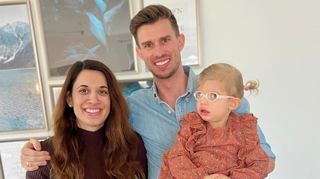 Marija und Simon Max mit Tochter Sophia.