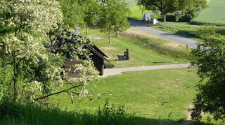 Blick vom Feldherrenbuckel zur Grillhütte.