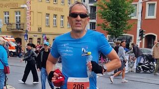 Alfred Kief absolviert mit 64 Jahren seinen 64. Marathon.