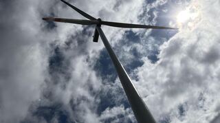 Die neue Windkraftanlage im Landkreis Germersheim versorgt 5000 Haushalte mit Strom.