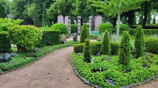 Der Garten der Erinnerung auf dem Friedhof in Oftersheim.