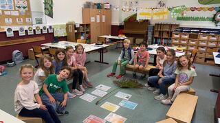 Die Kinder beim projekt Bionik.