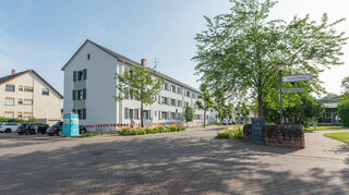 Wird klimafreundlich: Das gemeindeeigene Wohngebäude in der Eichendorffstraße in Oftersheim wird energetisch saniert.