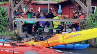 Sowohl an Land als auch auf dem Wasser erlebten die Brühler Paddler einen eindrucksvollen Ausflug in „Bayerisch Kanada“.