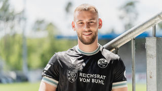 Melvin Ramusovic soll im zentralen Mittelfeld die Strippen ziehen.