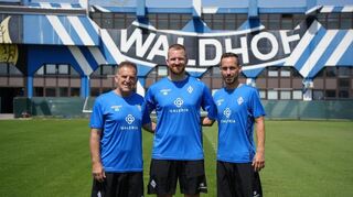 Der SV Waldhof hat sich im Trainerteam verstärkt. Nils Segelken (Mitte) wird neuer Torwarttrainer bei den "Buwe".