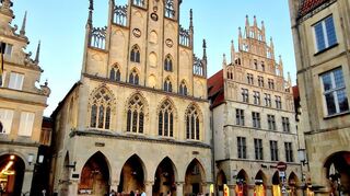 Das Historische Rathaus mit dem Friedenssaal von 1648 in Münster.