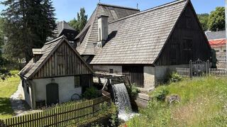 Der Frohnauer Hammer im Erzgebirge bietet einen Einblick in die frühe technische Entwicklung Sachsens und ist das älteste Schmiedemuseum Deutschlands.