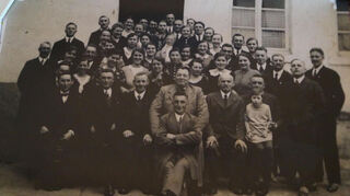 Der Chor beim 75. jährigen Bestehen im Jahr 1950.