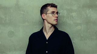 DJ, Produzent und Chart-Breaker Félix De Laet alias Lost Frequencies gibt am 9. August ein Gastspiel im Schwetzinger Schlossgarten.