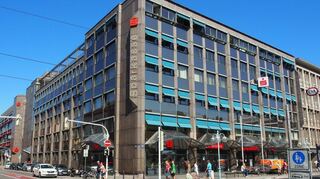 Die Sparkasse Rhein Neckar Nord am Mannheimer Paradeplatz.
