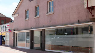 Der Begegnungsraum in der Ottostraße 2 firmiert künftig als „Hoggema Treff“, hat der Gemeinderat am Mittwoch mit deutlicher Mehrheit beschlossen.