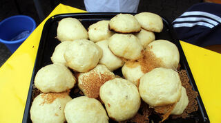 Stets einer der Renner auf dem Pfarrfest: hausgemachte Dampfnudeln.